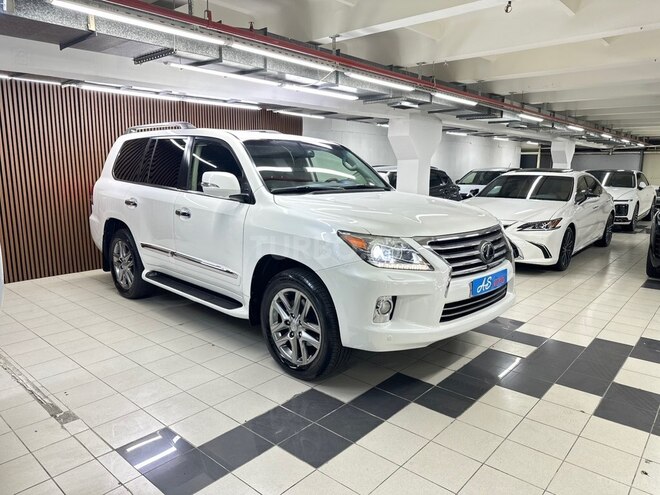 Lexus LX 570-2