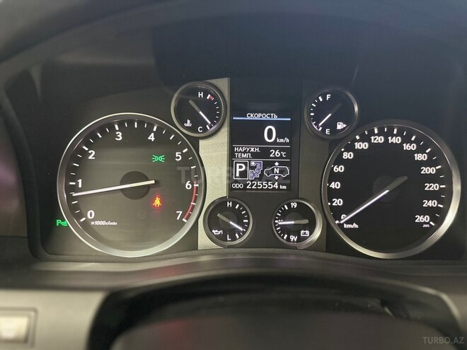 Lexus LX 570-14