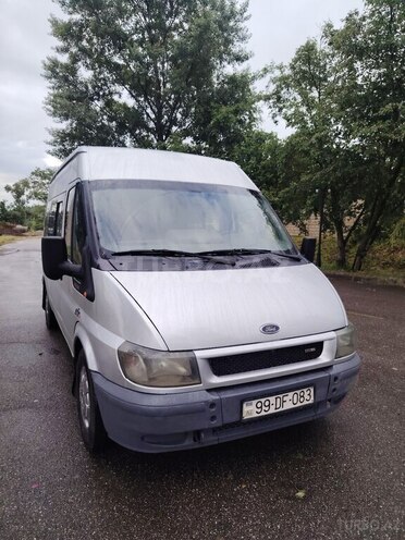 Ford Transit-2