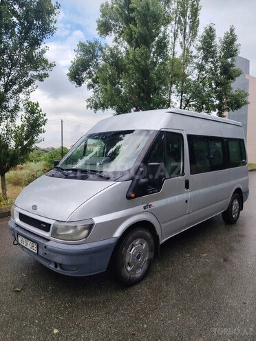 Ford Transit-1