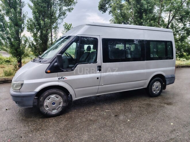 Ford Transit-4
