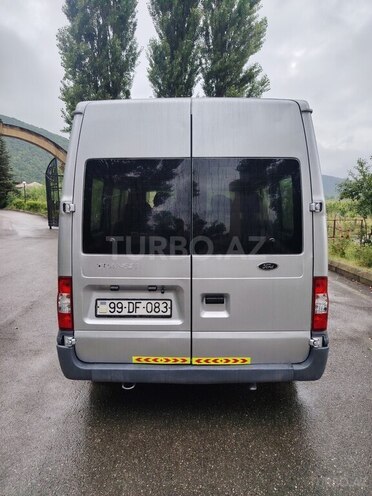 Ford Transit-7