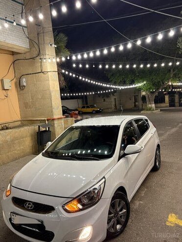 Hyundai Accent-3