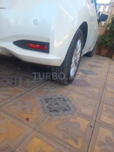 Nissan Note-6
