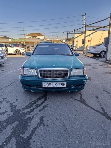 Mercedes C 220-1