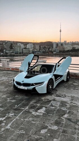 BMW i8-5