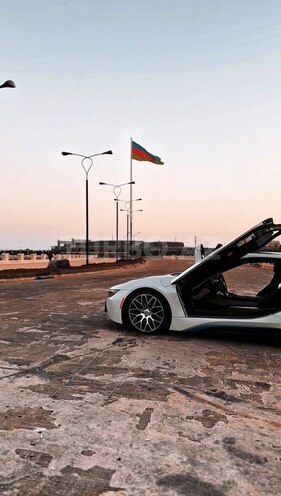 BMW i8-10