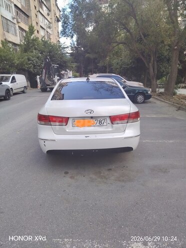 Hyundai Sonata-2