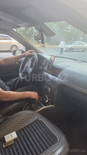 Opel Astra-7