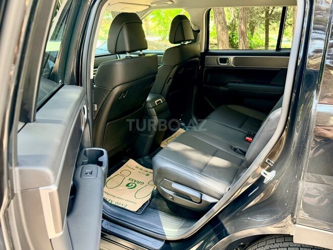 Hyundai Santa Fe-5