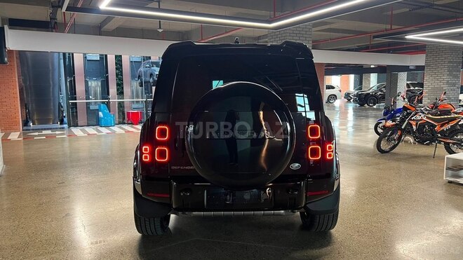 Land Rover Defender-5