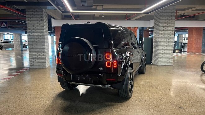 Land Rover Defender-4