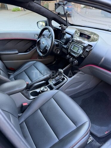 Kia Forte-12