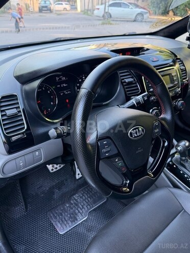 Kia Forte-11