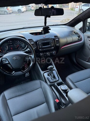 Kia Forte-10