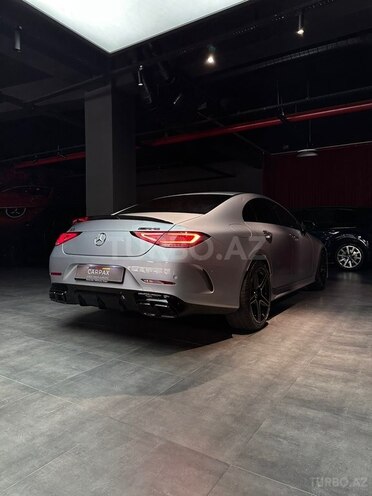 Mercedes CLS 300-8
