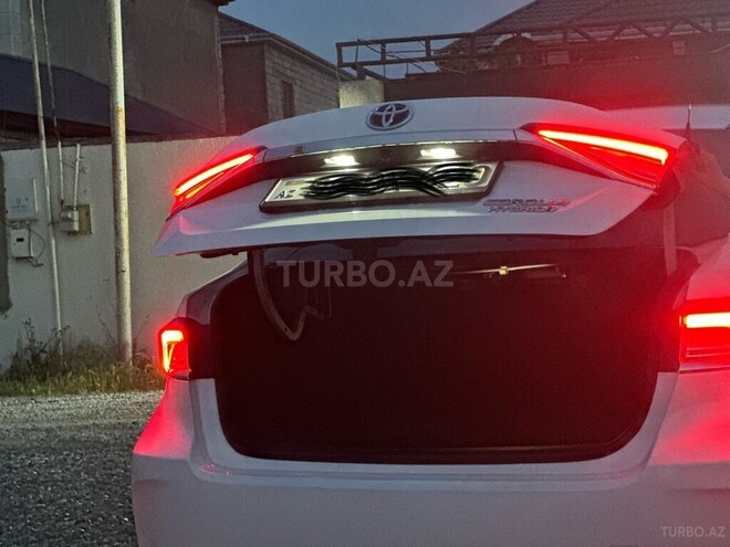 Toyota Corolla-6