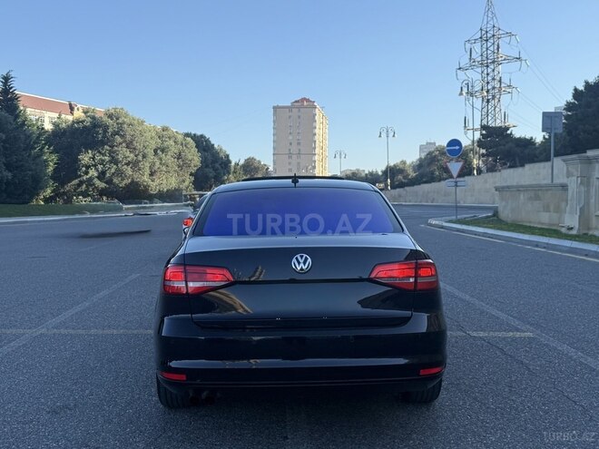 Volkswagen Jetta-2