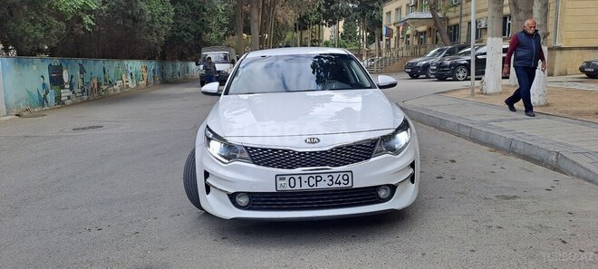 Kia K5-1