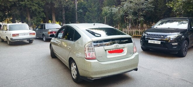 Toyota Prius-6