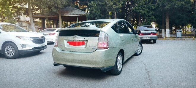 Toyota Prius-8