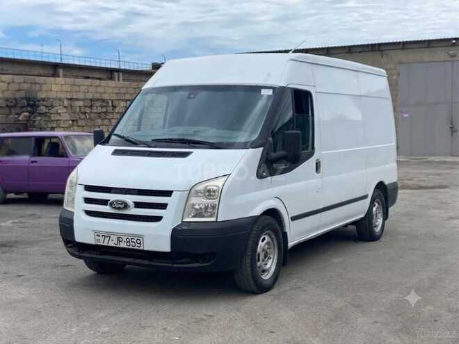 Ford Transit-5