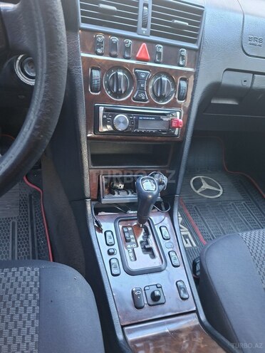 Mercedes C 220-6
