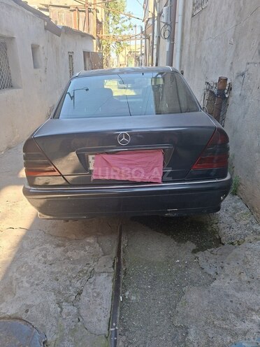 Mercedes C 220-8
