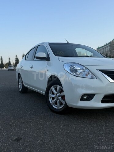 Nissan Sunny-2