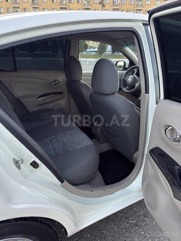 Nissan Sunny-15