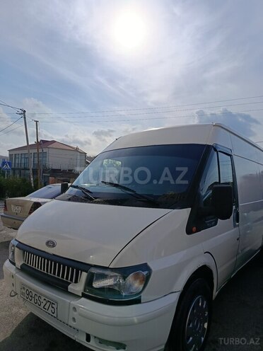 Ford Transit-11
