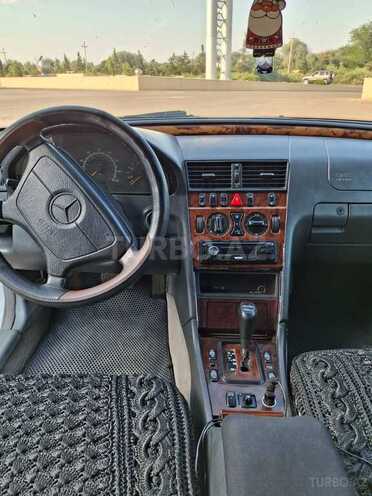 Mercedes C 230-9