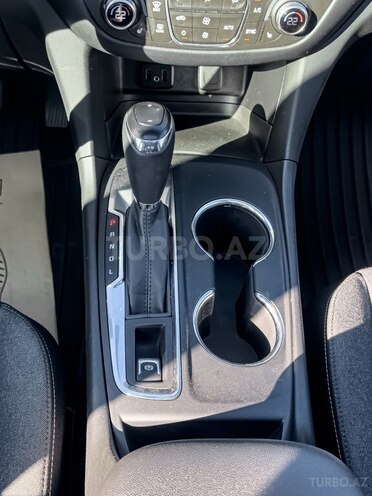 Chevrolet Equinox-12
