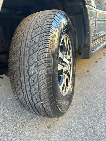 Lexus LX 470-11