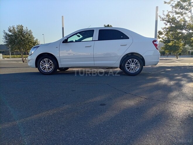 Chevrolet Cobalt-10