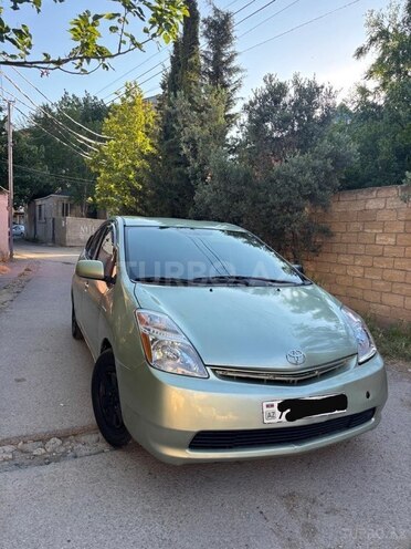 Toyota Prius-1