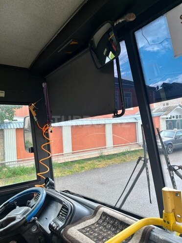 Isuzu Ecobus-5