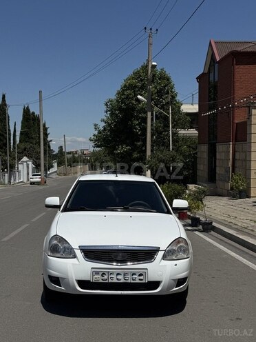 LADA (VAZ) Priora-1