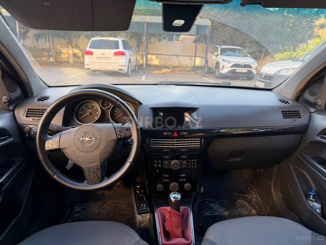 Opel Astra-2