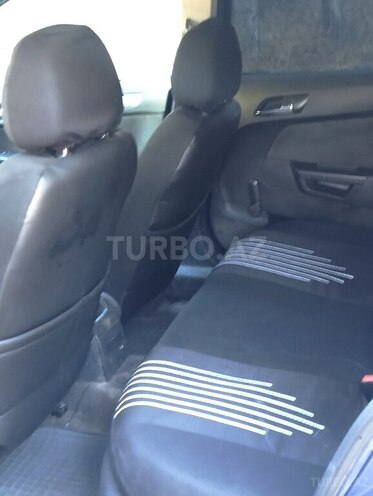 Opel Astra-9