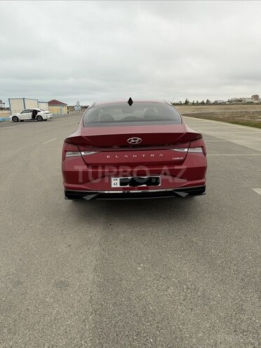 Hyundai Elantra-5
