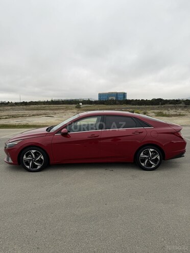 Hyundai Elantra-3