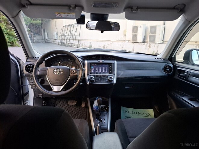 Toyota Corolla Fielder-18