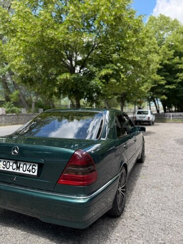 Mercedes C 240-8