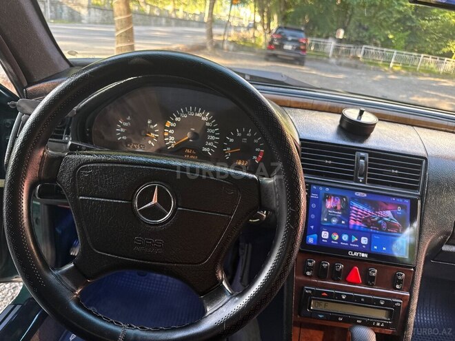 Mercedes C 240-18