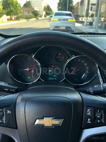 Chevrolet Cruze-10