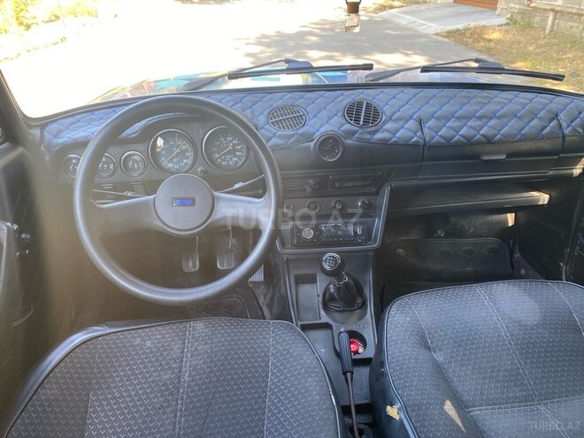 LADA (VAZ) 2106-15
