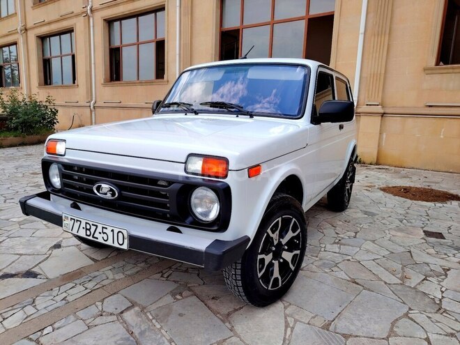LADA (VAZ) Niva-3