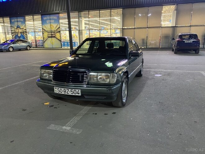 Mercedes 190-12
