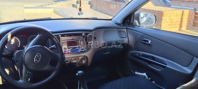 Kia Rio-8